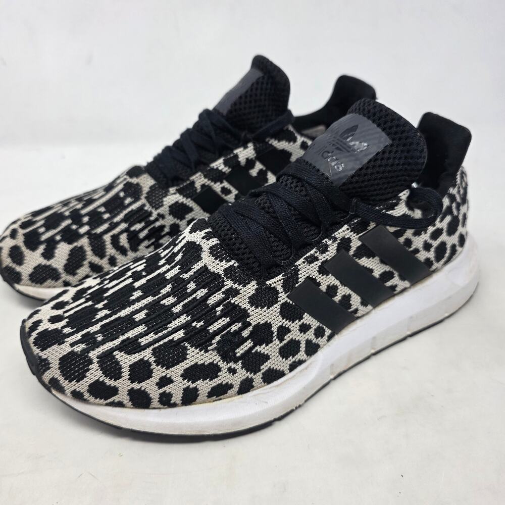 adidas Swift Run Leopard Print Knit Running Sneakers Black White Women’s 9.5